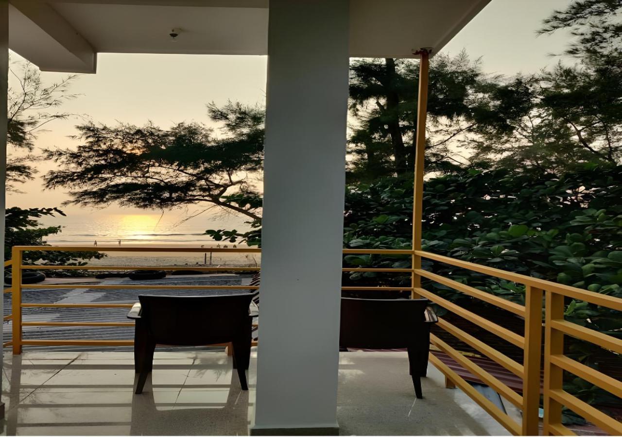 Surya Cafe And Stay Sea View Gokarna  Bagian luar foto